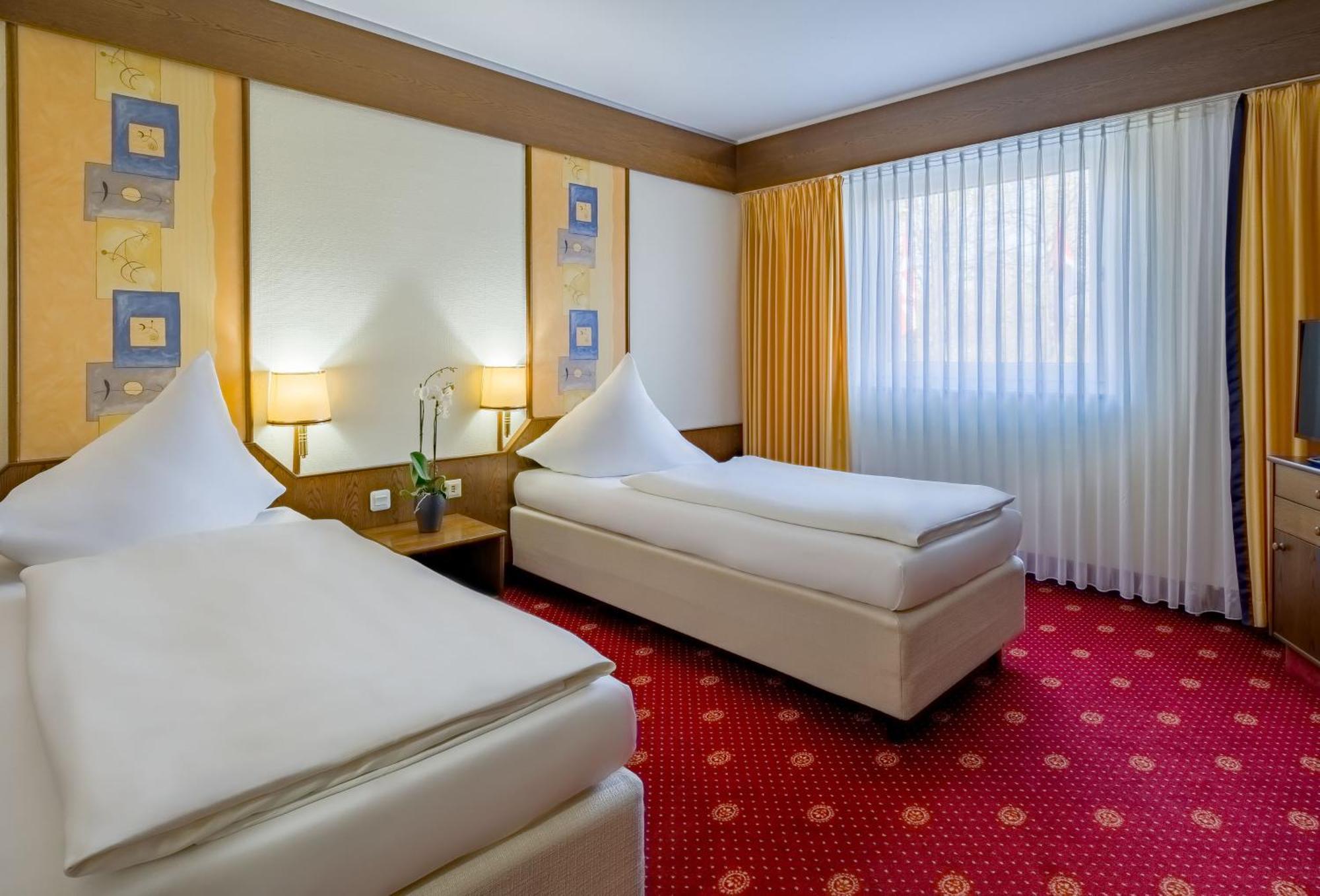 Accessible Double Room,1661106965:JPEG